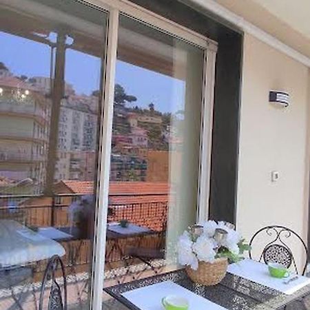 Appartamento Delizioso Con Terrazzo In Centro-Delicious Apartment With Terrace 圣雷默 外观 照片