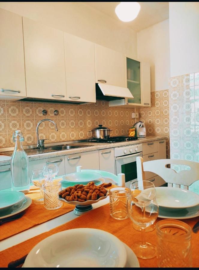 Appartamento Delizioso Con Terrazzo In Centro-Delicious Apartment With Terrace 圣雷默 外观 照片