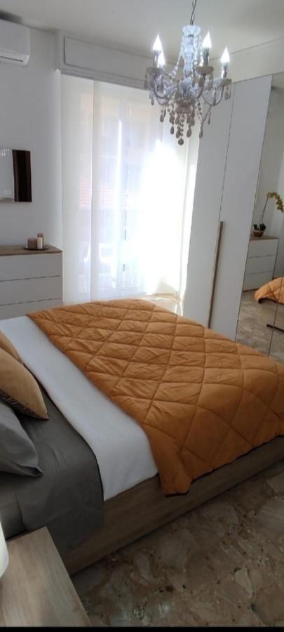Appartamento Delizioso Con Terrazzo In Centro-Delicious Apartment With Terrace 圣雷默 外观 照片