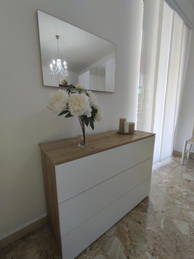 Appartamento Delizioso Con Terrazzo In Centro-Delicious Apartment With Terrace 圣雷默 外观 照片